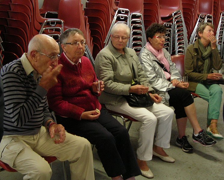 2012-06-07 32 On ne lachera pas nos places.JPG